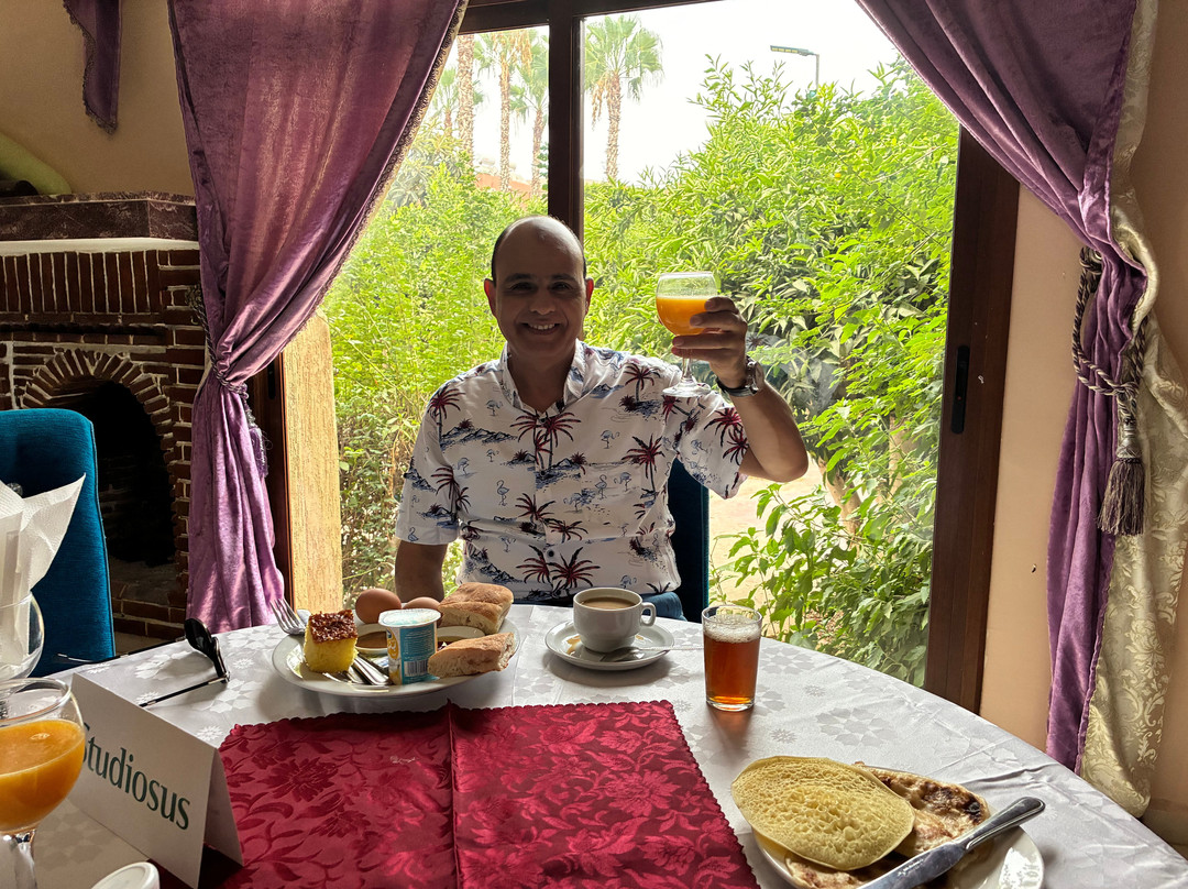 阿穆尼亚塔鲁丹特酒店主图