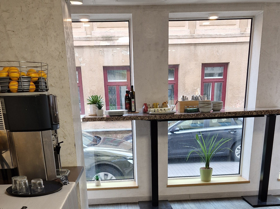 考纳斯安伯顿舒适酒店主图