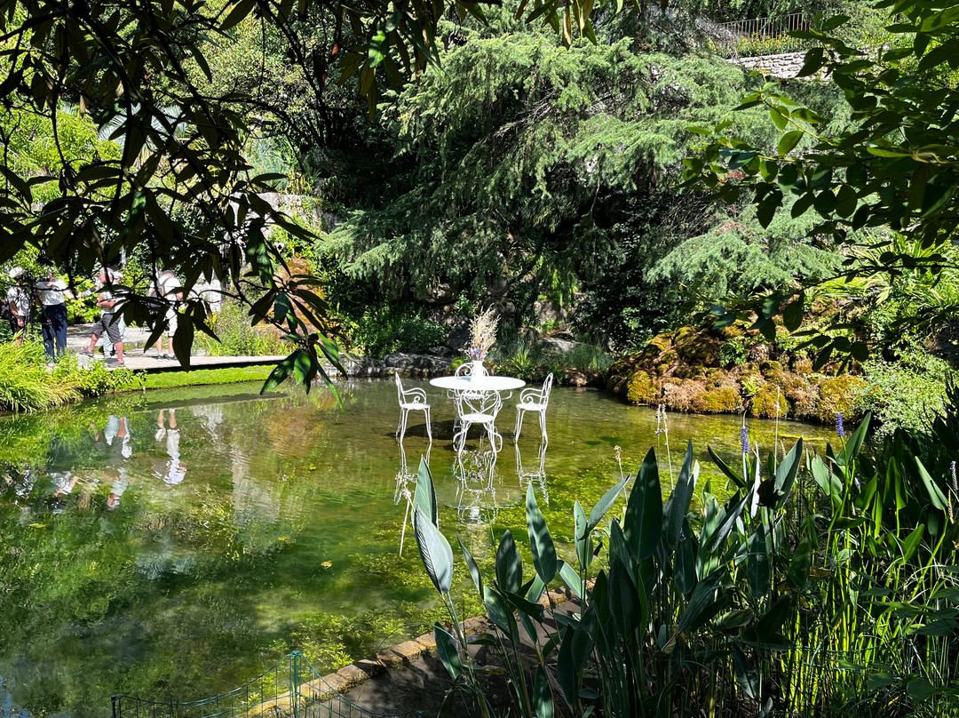 Jardin Des Fontaines Pétrifiantes-La Sone必去景点