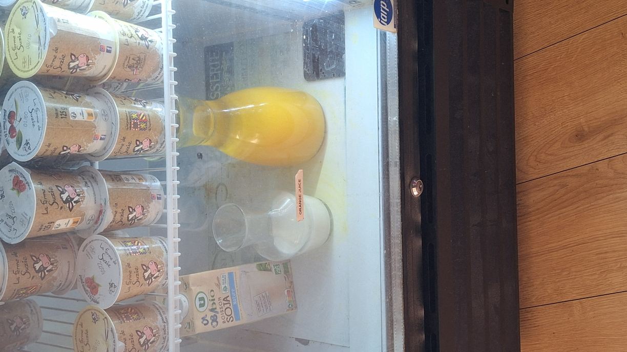 泰米纳斯酒店 - 比萨阿果哥批萨店-旅行者