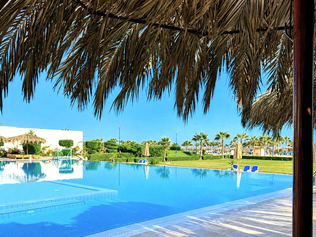 Zawiet El Awamy酒店住宿-Caesar Bay Resort