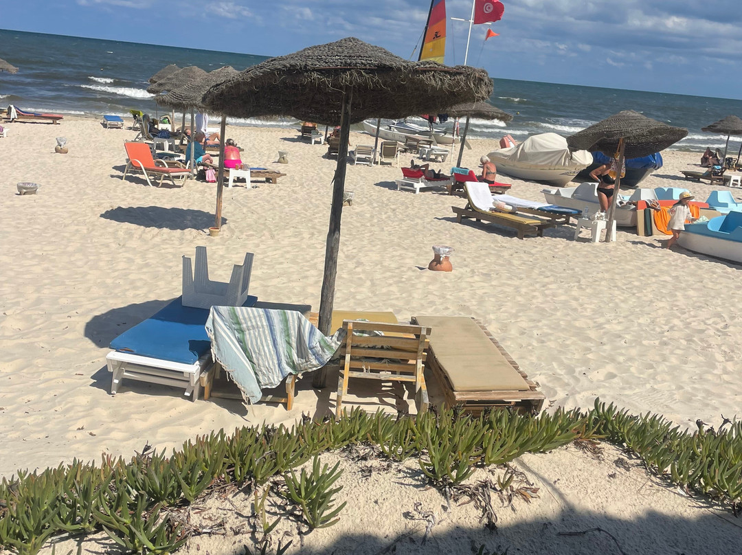 Neptunia Beach主图