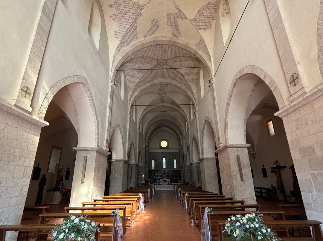 Abbazia di Valvisciolo-Sermoneta必去景点