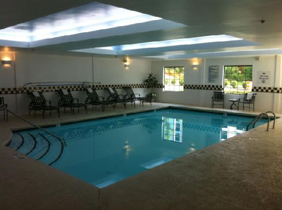 卡瑞酒店住宿-Holiday Inn & Suites Raleigh-cary (i-40 @walnut St) By IHG