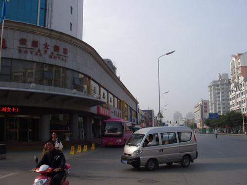 荣源大酒店主图