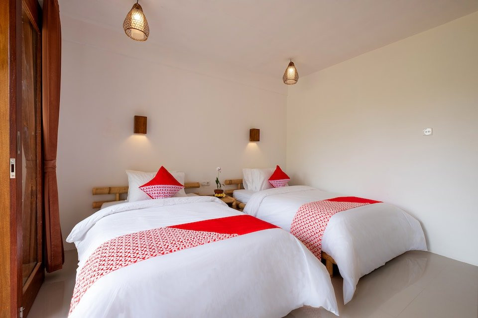 Selong Belanak酒店住宿-OYO 1493 Surya Villa