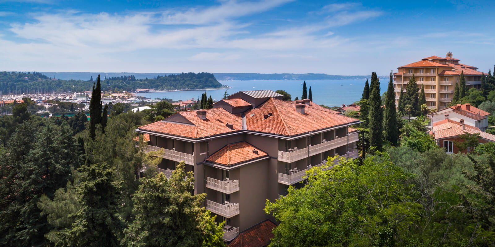 芭芭拉酒店-官方