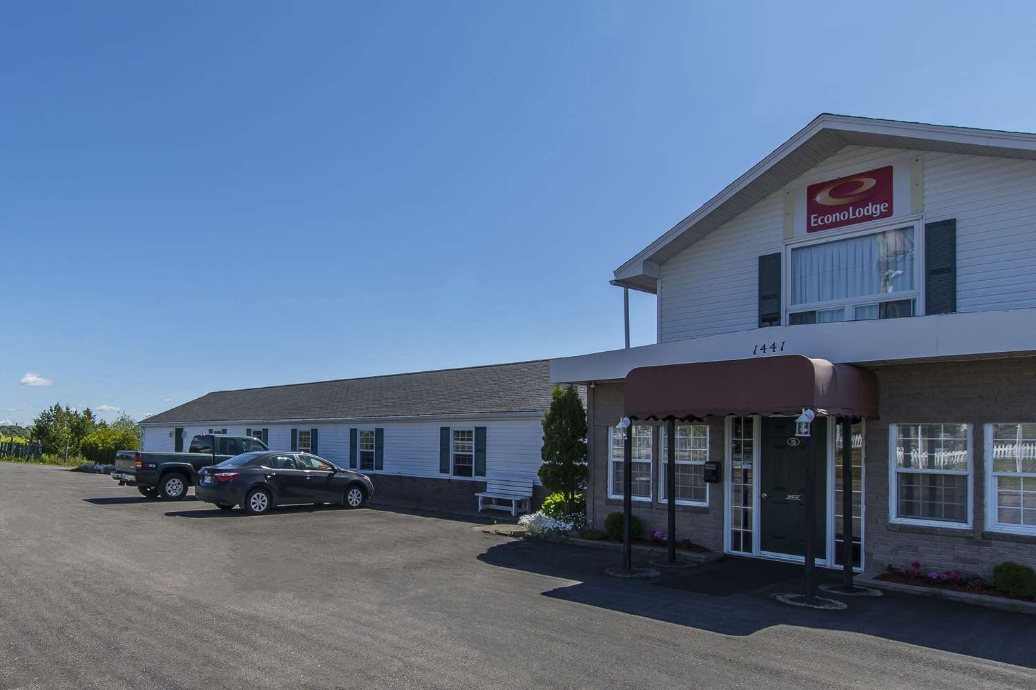 Econo Lodge & Suites-官方