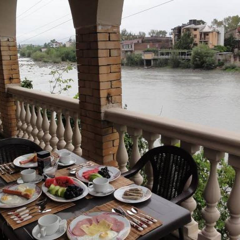 库塔伊西酒店住宿-Sanapiro Hotel