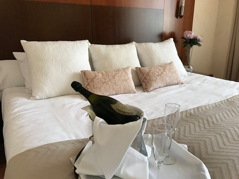 蒙特拉广场酒店主图