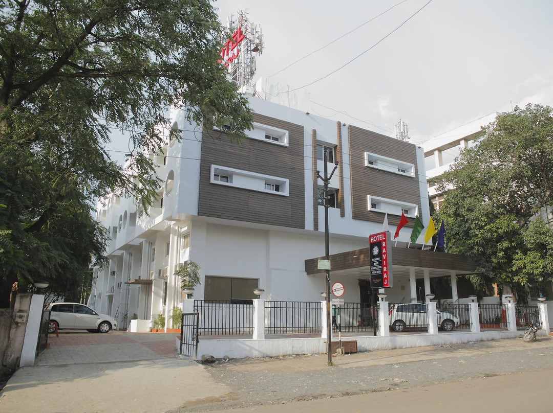 Hotel Raviraj