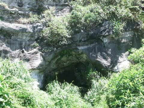 Bishamon Cave Residencial Group Address of Yayoi Period-三浦市必去景点