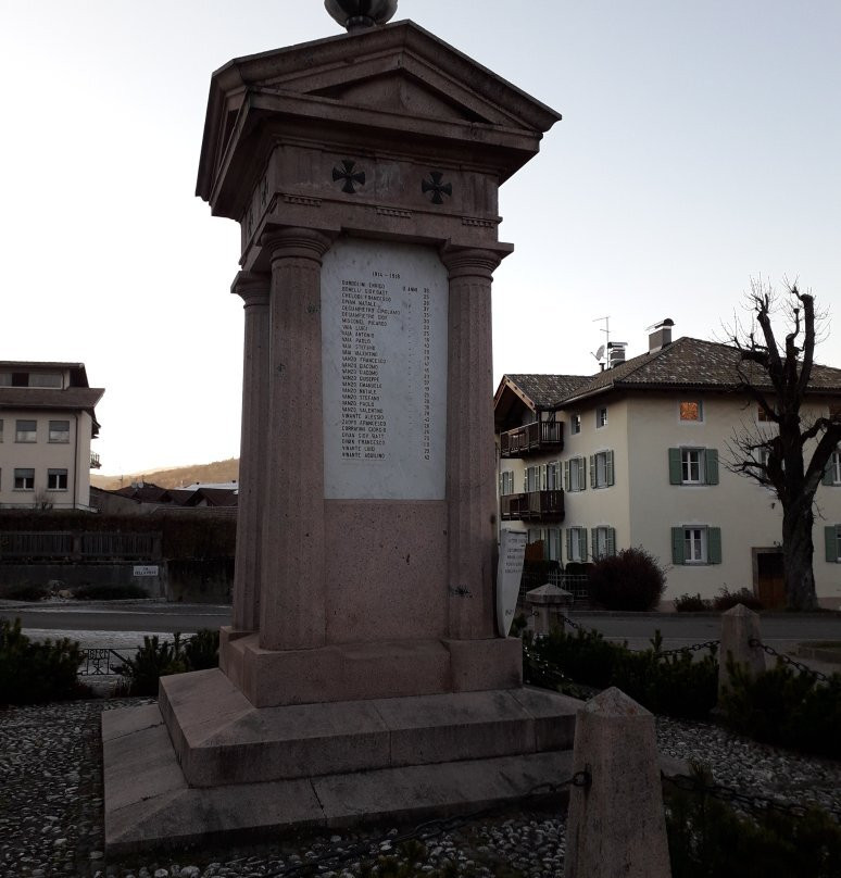 Monumento ai Caduti di Cavalese