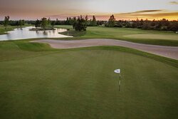 Saare Golf Course景点图片