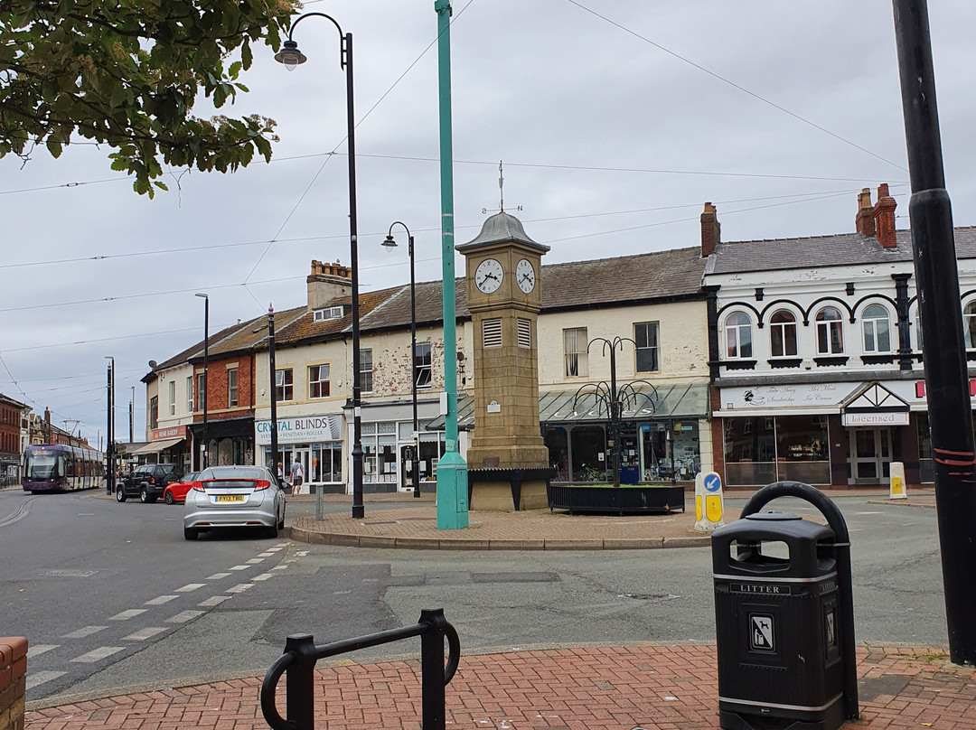 Four Faced Liar Clock