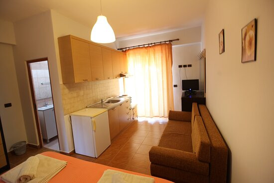 Seasonal Rooms Bunec主图