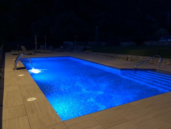 Castellarnau Hotel主图