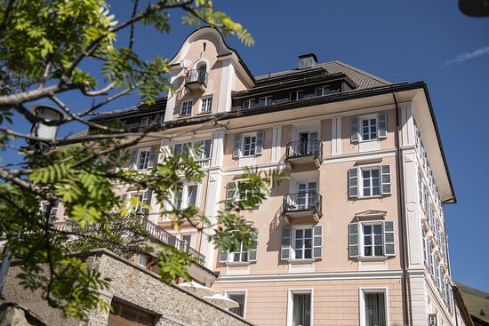 Hotel Engiadina-浴室
