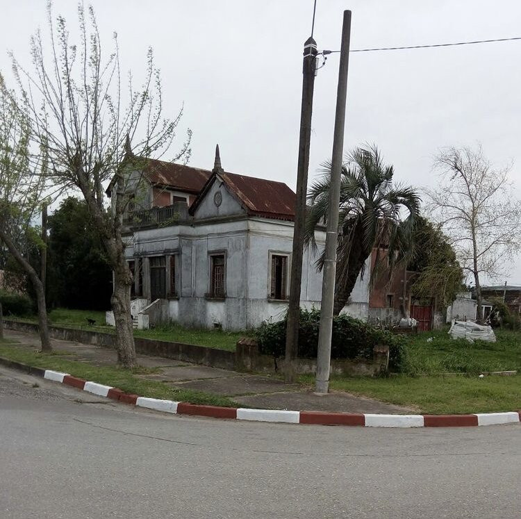 Castillo De La Plaza