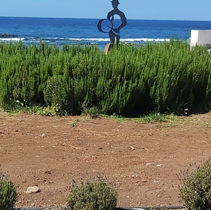 Estatua José Ortiz El Mago