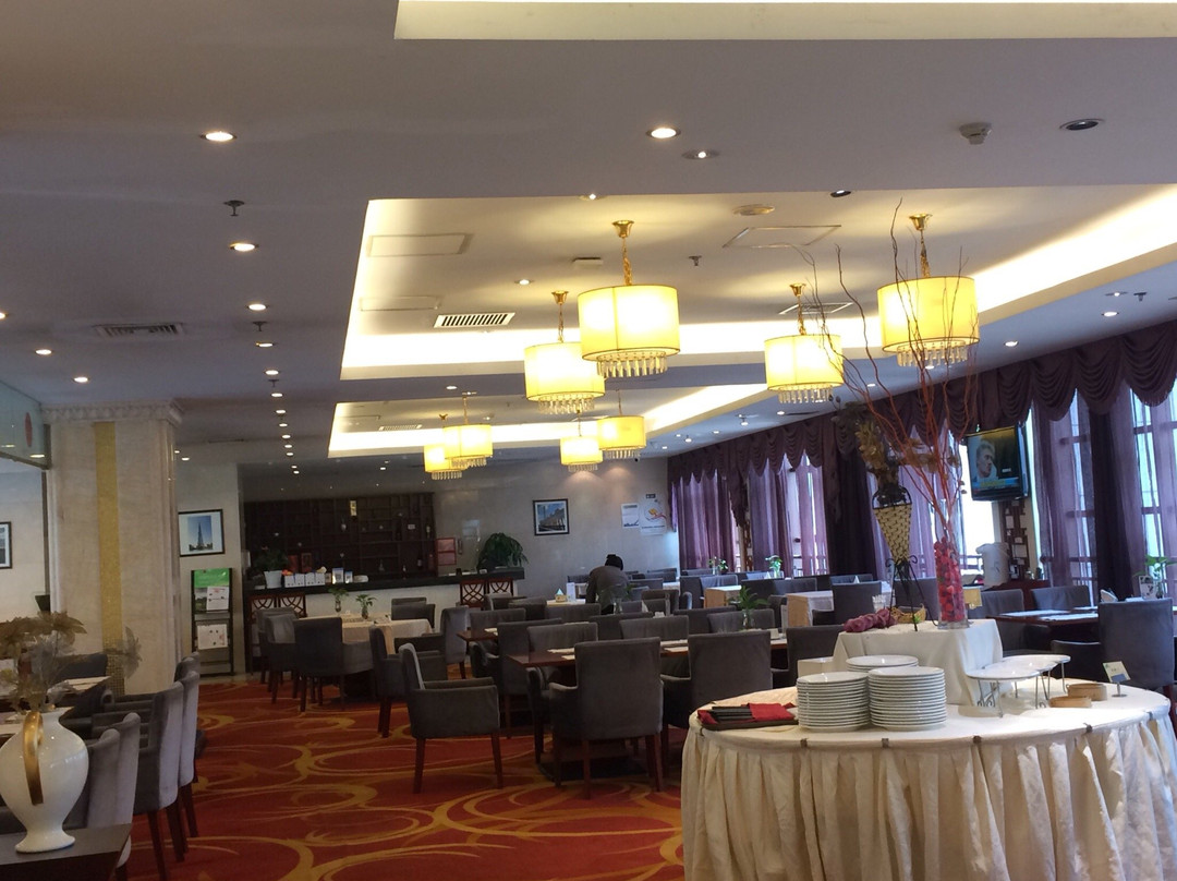 华山国际酒店主图