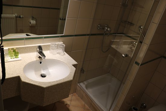 卡尔顿酒店主图