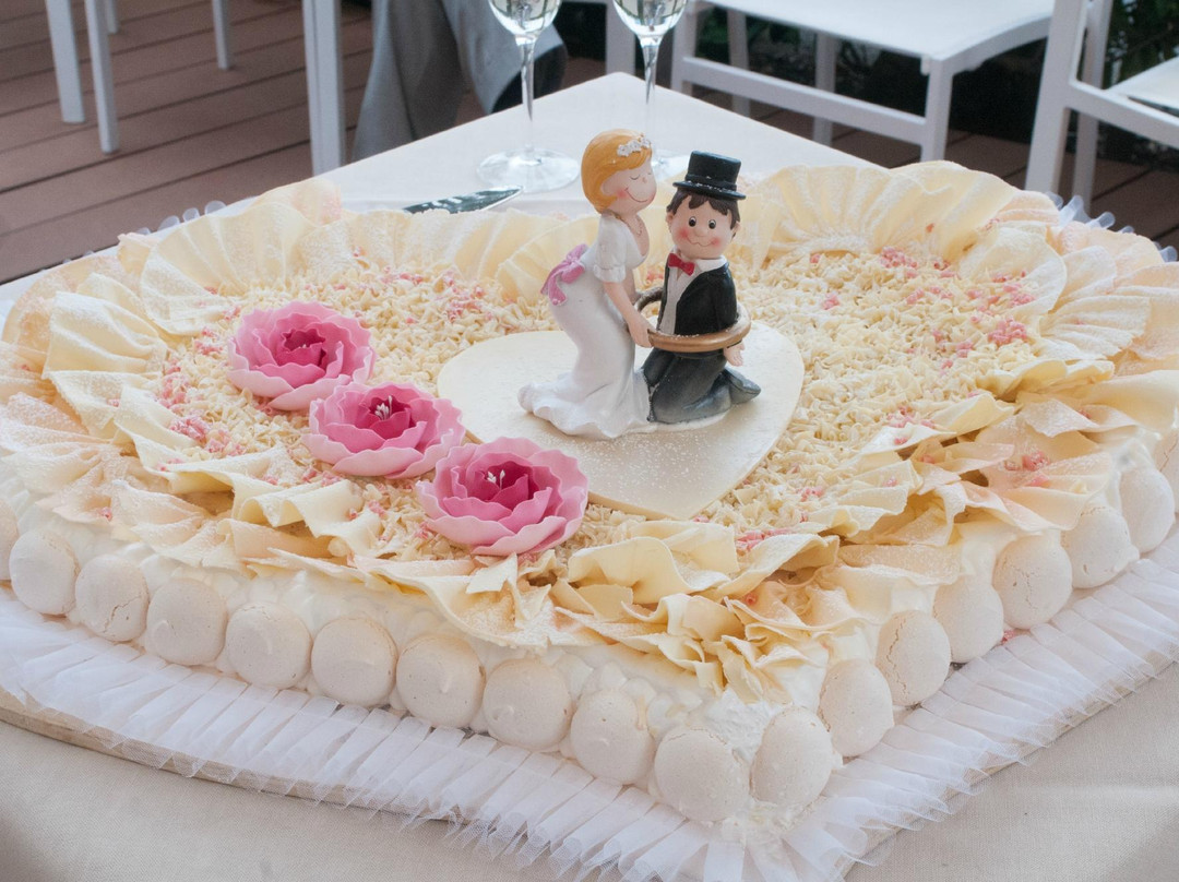 Crevari餐馆和美食-Pasticceria Priano