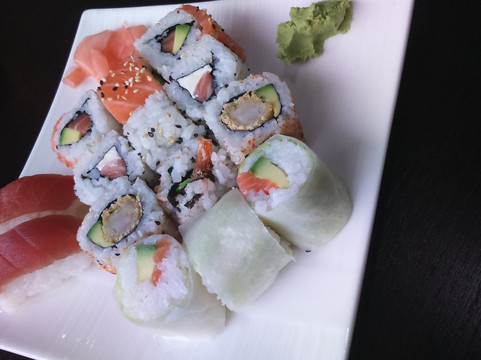 Chilly-Mazarin餐馆和美食-Osaka Sushi