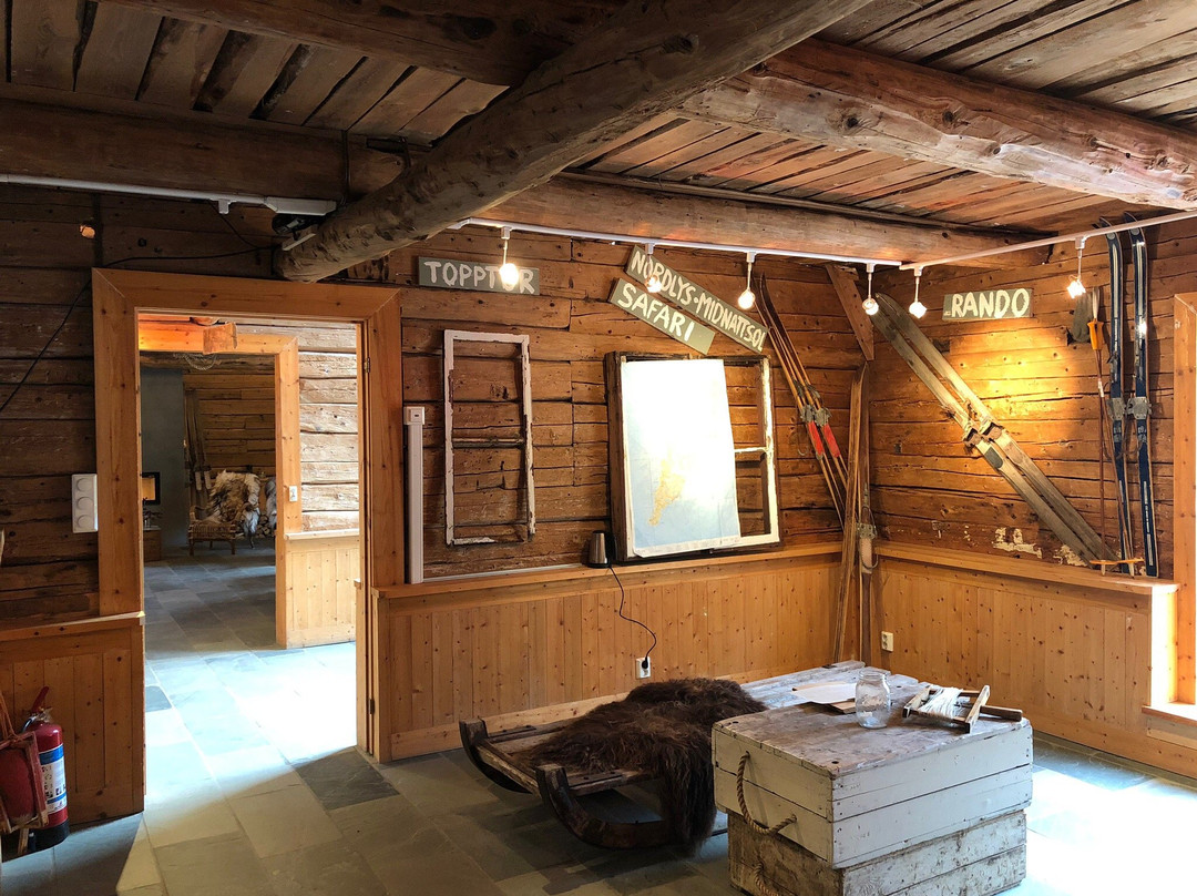 罗弗敦鲁小屋酒店