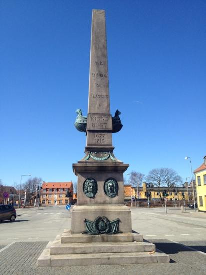 Monument For Niels Juel Og Ivar Hvitfeldt I Koge景点图片