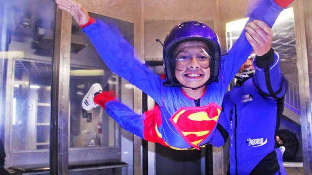 佩里斯旅游景点-Perris Indoor Skydiving