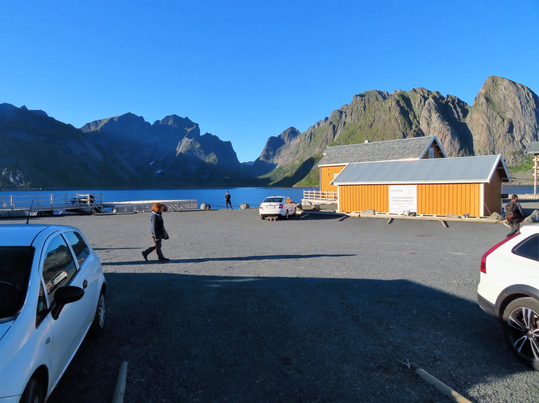 Sakrisøya景点图片