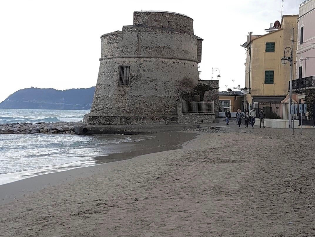 Torrione Medievale-Ceriale必去景点