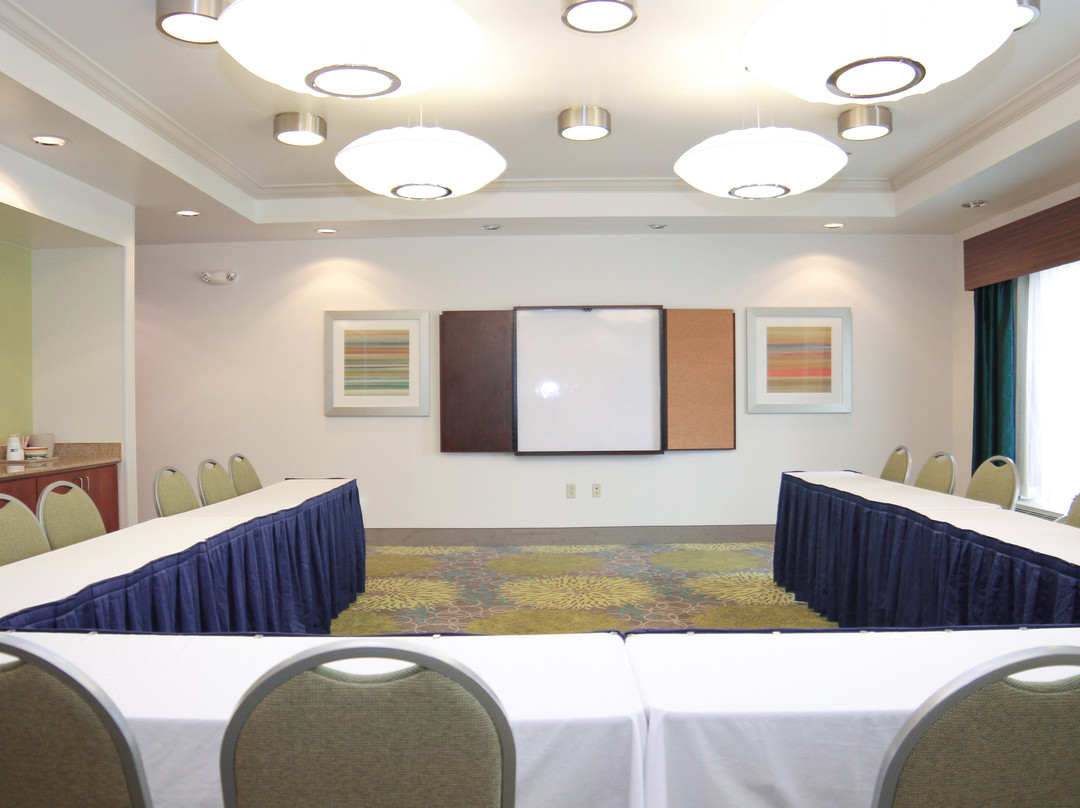 Holiday Inn Express & Suites Vicksburg By IHG主图