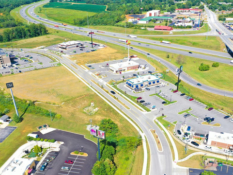 伊丽莎白敦北智选假日套房酒店