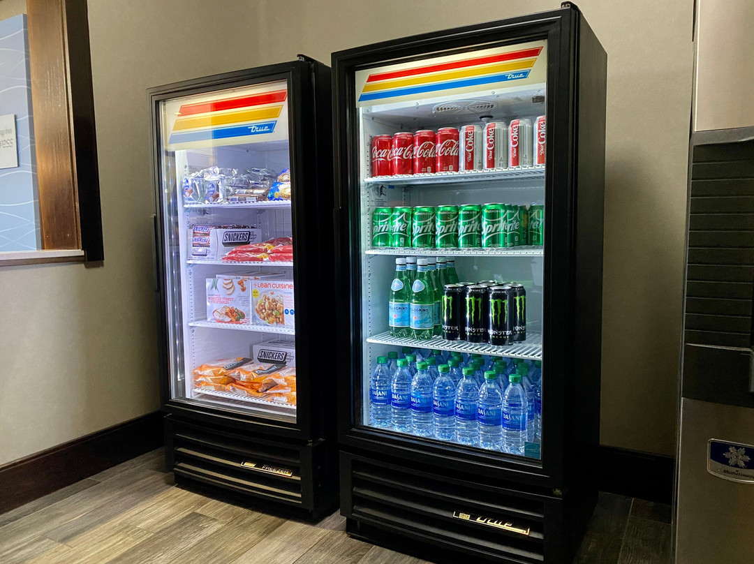 Holiday Inn Express & Suites Sidney By IHG主图