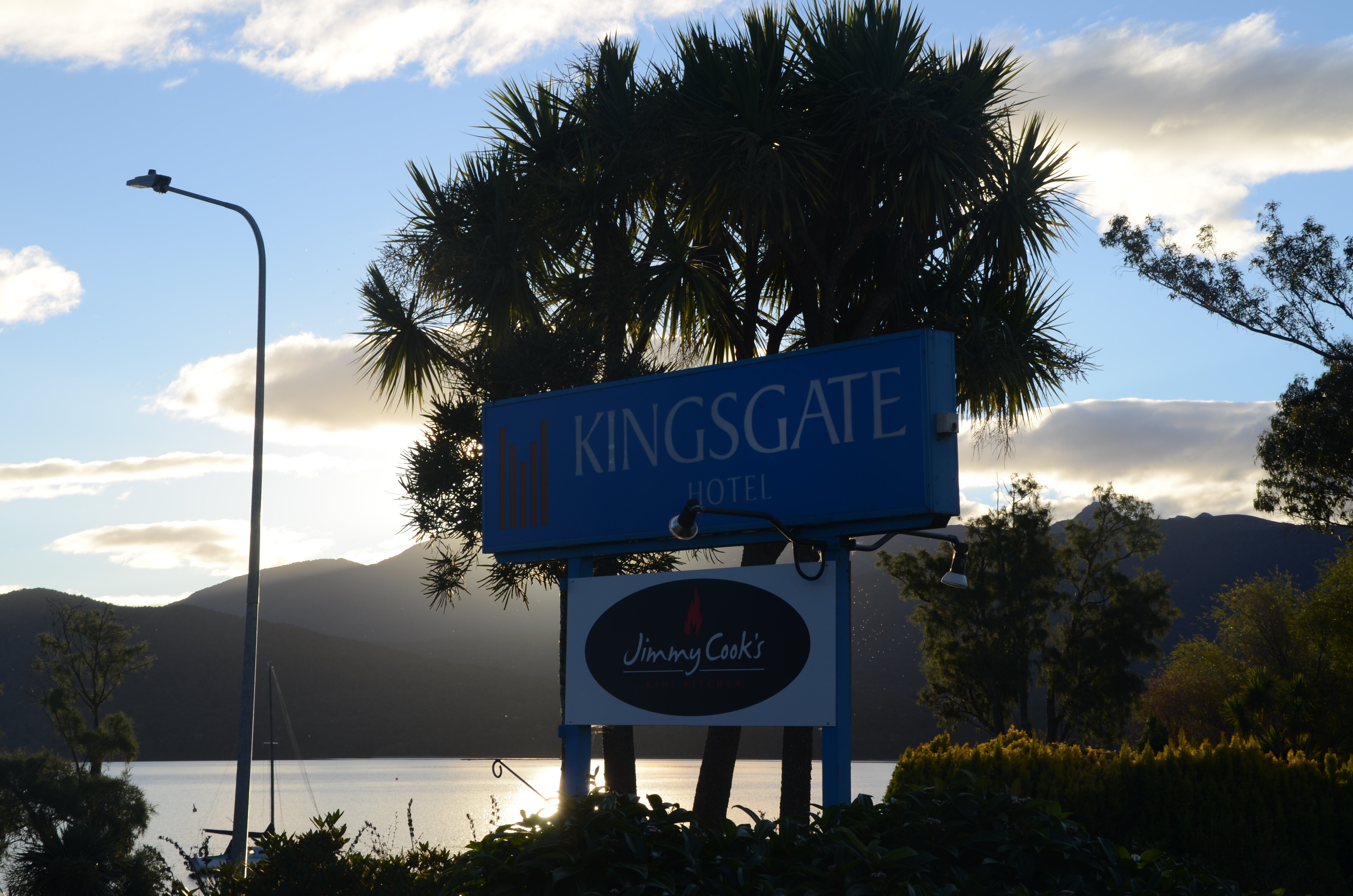 蒂阿瑙金斯盖特酒店-浴室