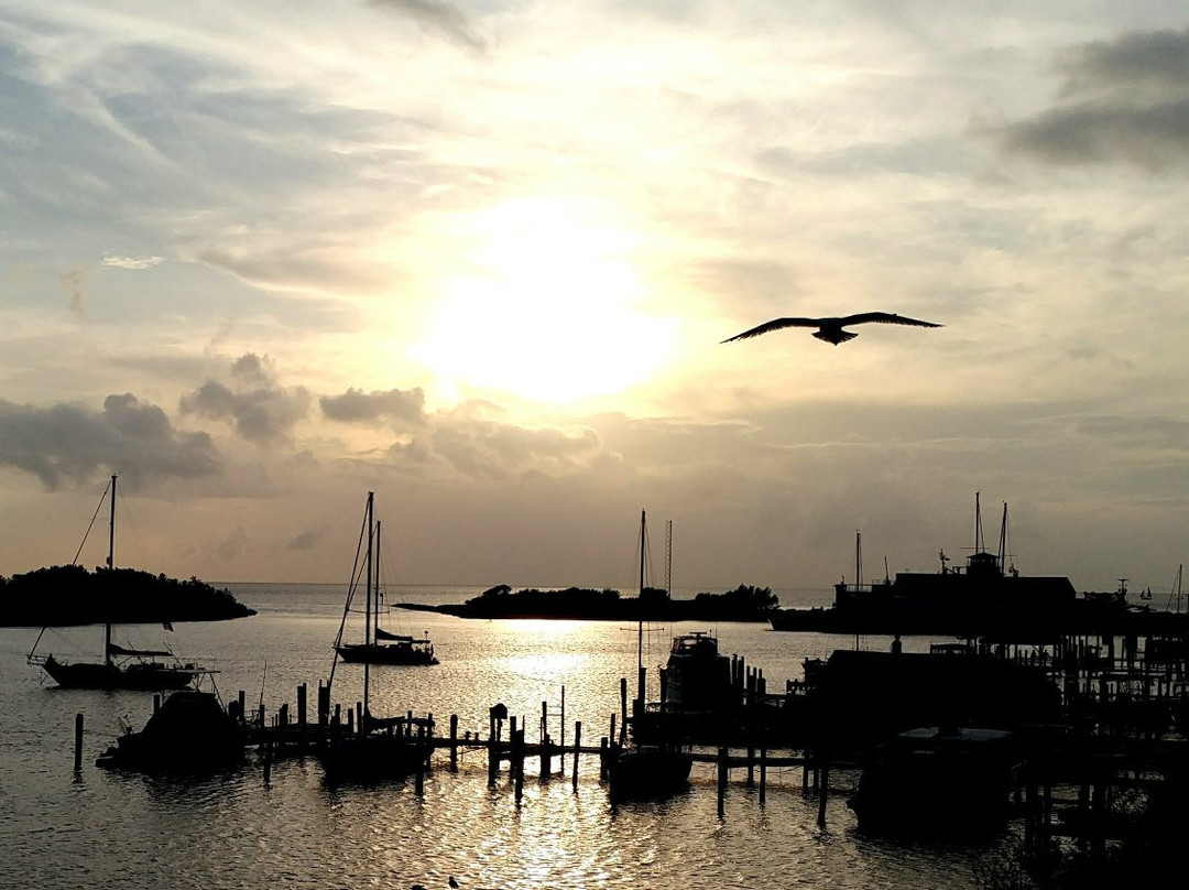 Captain's Landing Waterfront Inn主图