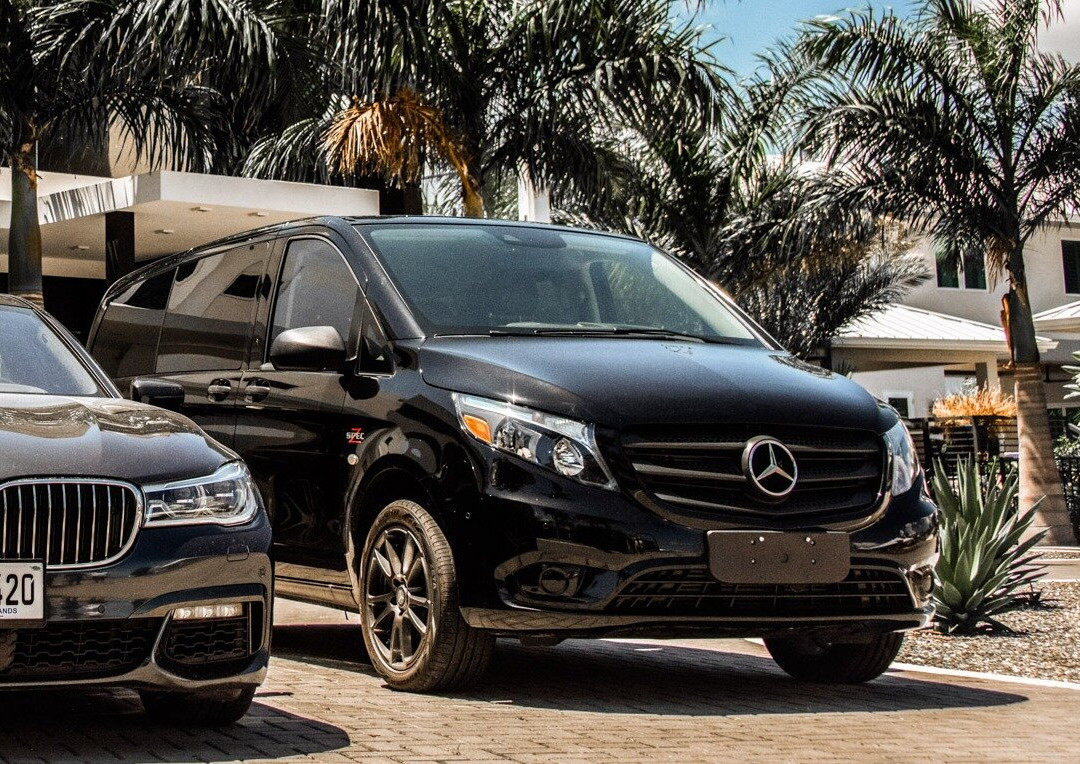 Caribbean Luxury Charter景点图片