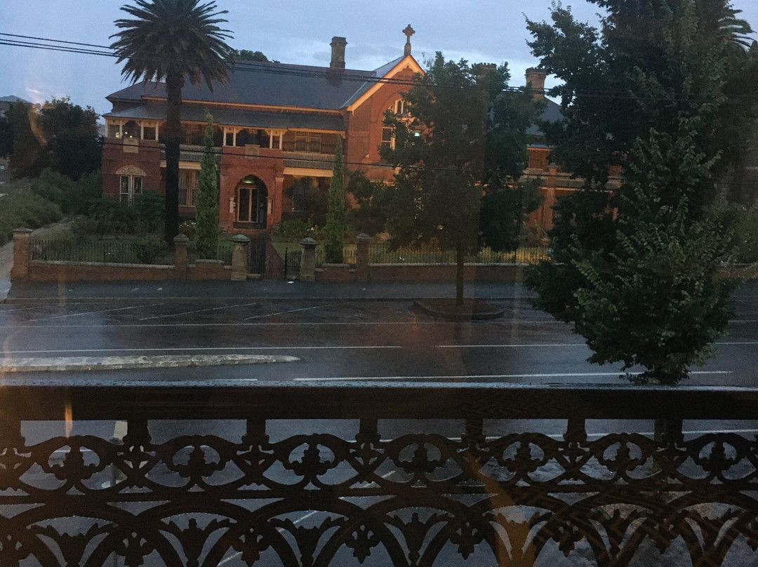 The Abbey Motel主图