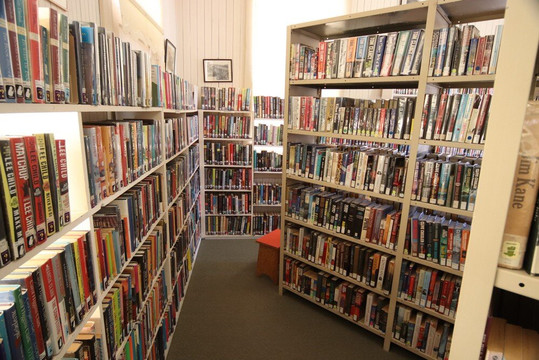 Tombstone City Library-墓碑镇必去景点