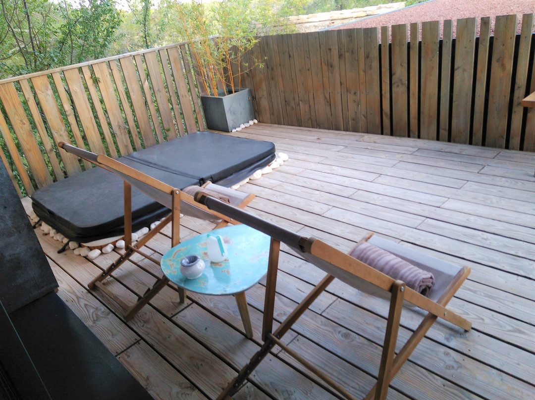 Bien Loin D'ici - Spa B&b主图