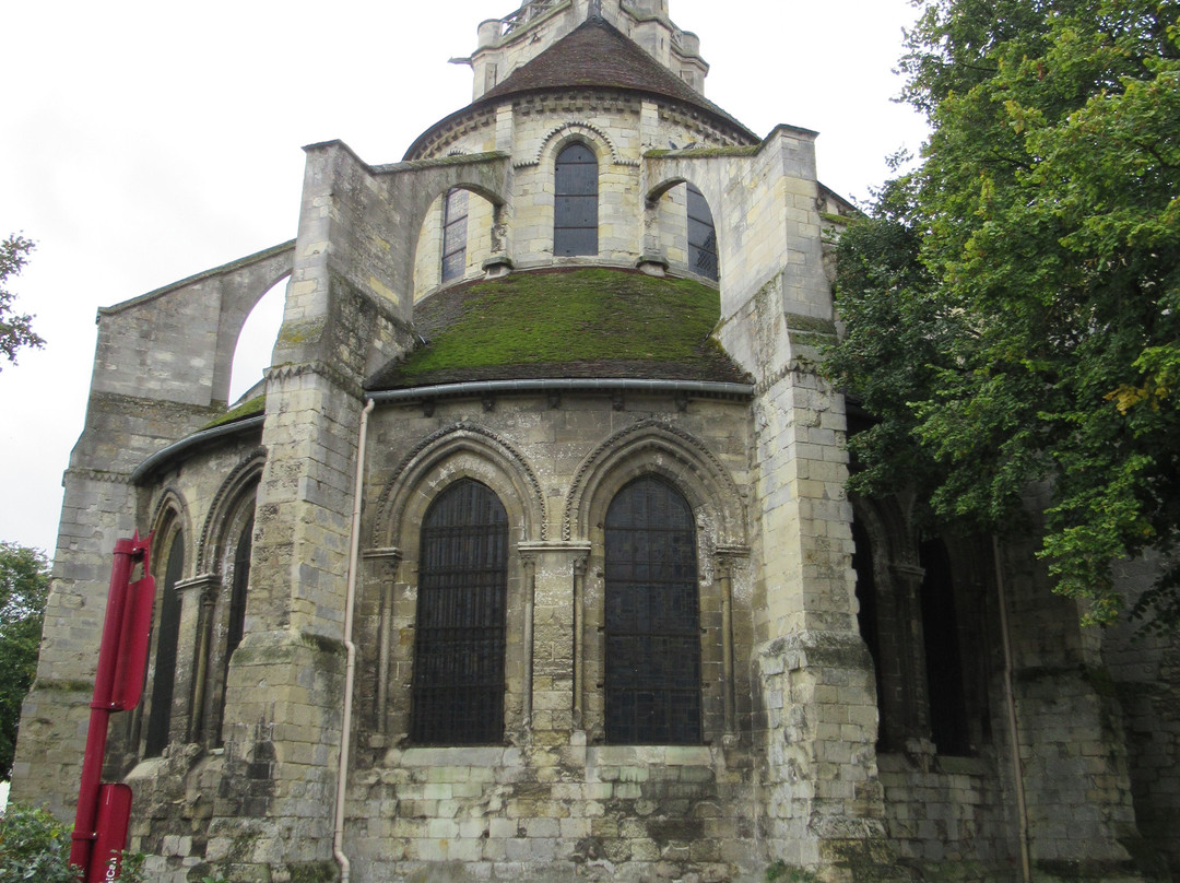Eglise Saint Pierre Saint Paul-戈内斯必去景点