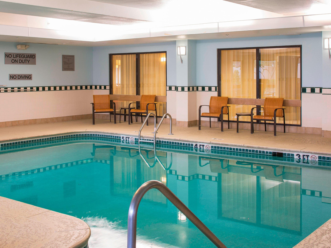 Courtyard By Marriott Baton Rouge South主图