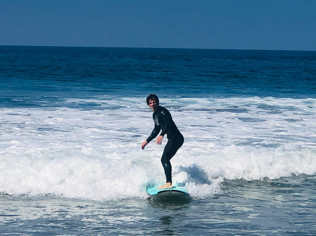 Encinitas Surf Lessons-恩西尼塔斯必去景点