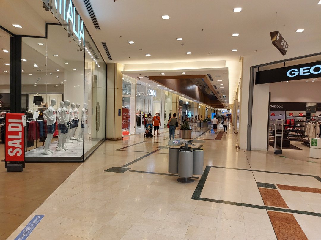 Centro Commerciale Pescara Nord-Citta Sant'Angelo必去景点