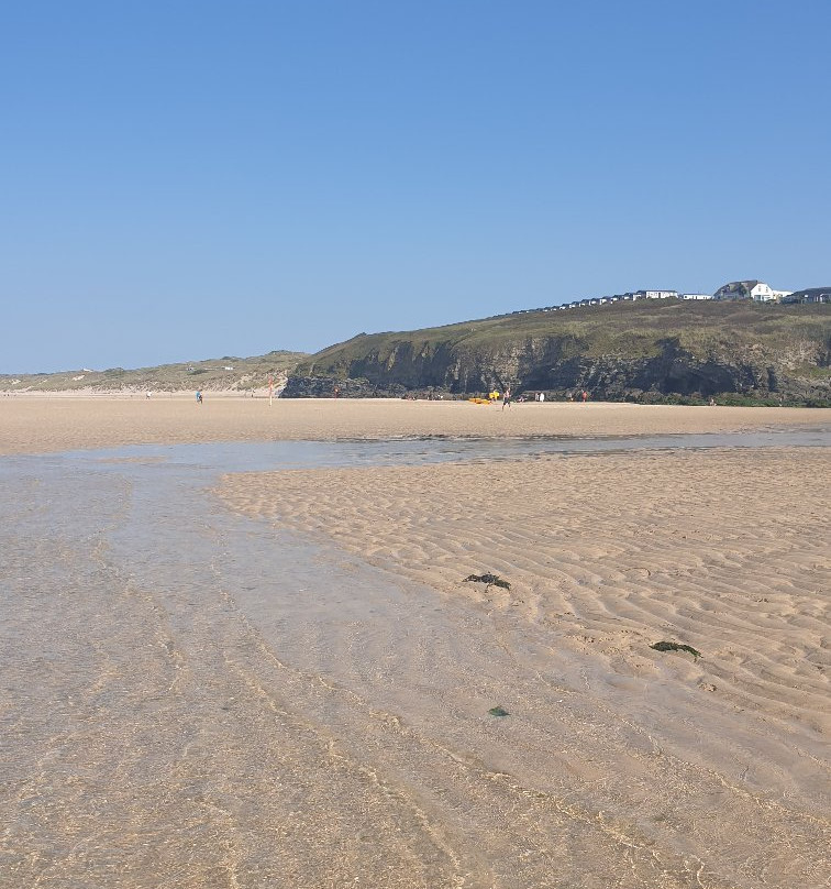 Hayle Towans Beach景点图片