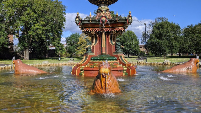 Grand Fountain-佩斯利必去景点