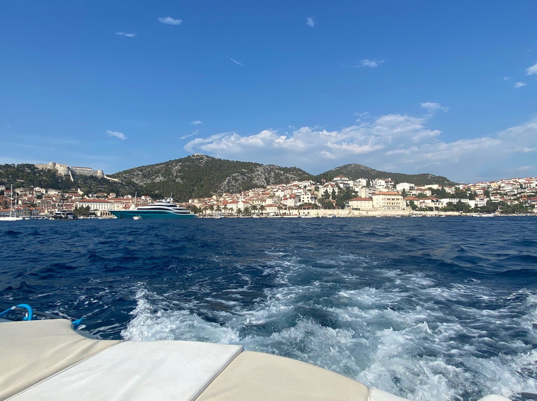 Brac Excursions景点图片