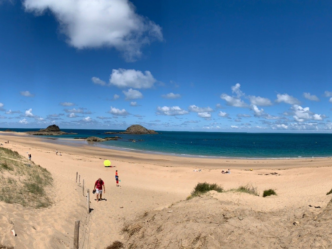 Plage des Chevrets (Guimorais)景点图片